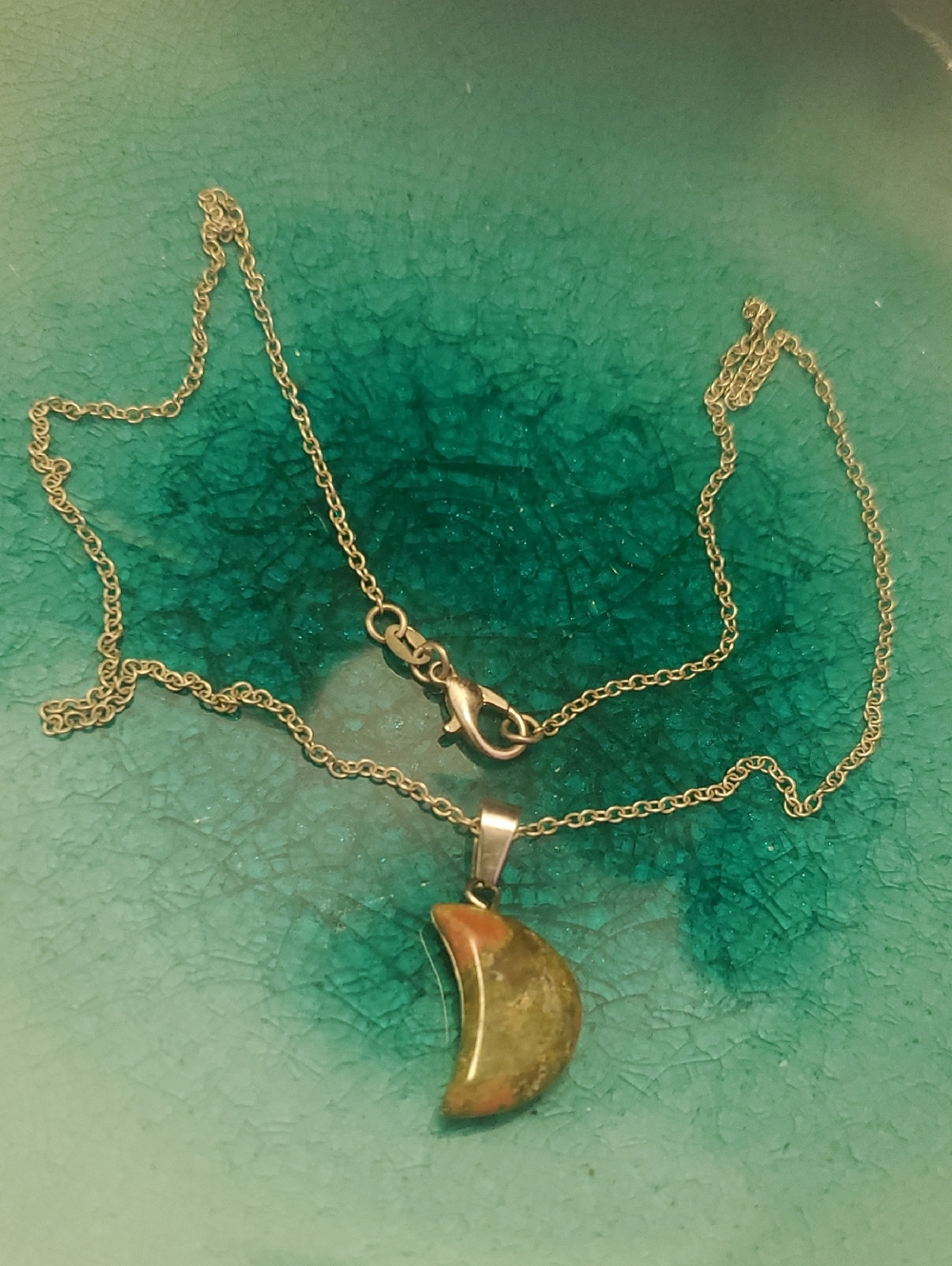 Gold Crescent Moon Pendant Necklace - D